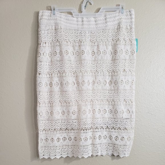 Maurices Cream/Ivory Crochet Pencil Skirt Size XL - Picture 3 of 10